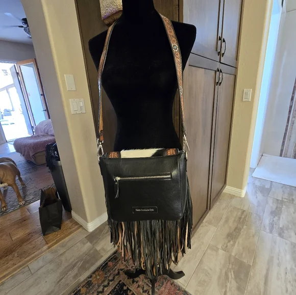 A Haute Southern Hyde purse calf hair crossbody long fringe - Picture 2 of 2